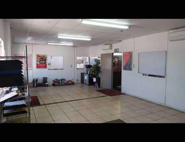 1,581M² WAREHOUSE TO LET IN EPPING INDUSTRIAL